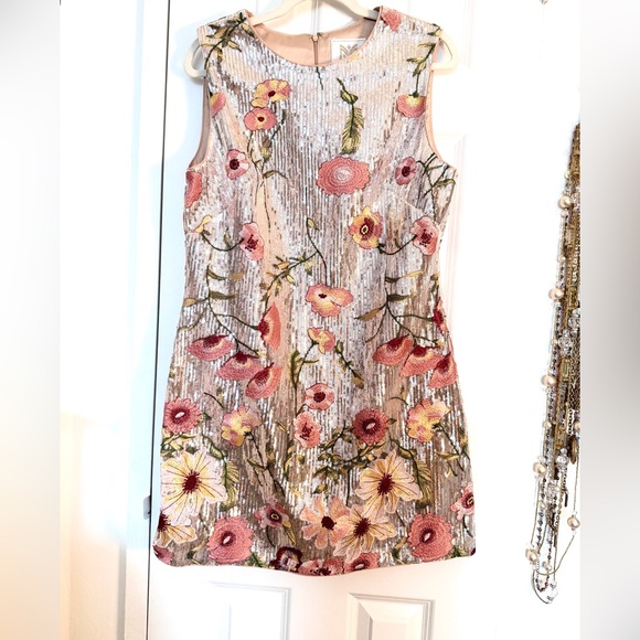 🎀 NWOT Stunning MILLY DRESS Sequins Floral 12 Wedding Formals NEW 🎀 - Picture 2 of 11